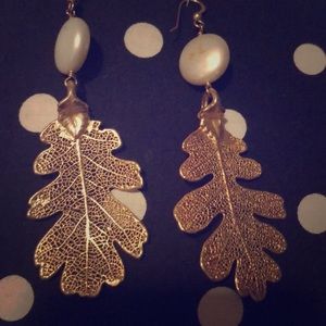 Sundora handmade leaf earrings